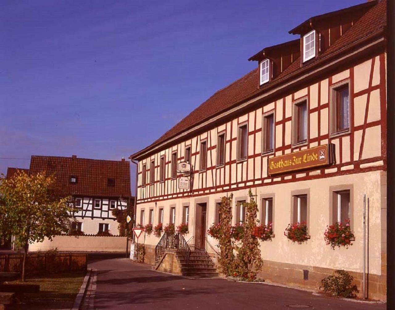 Landgasthof "Zur Linde" Irmelshausen Extérieur photo